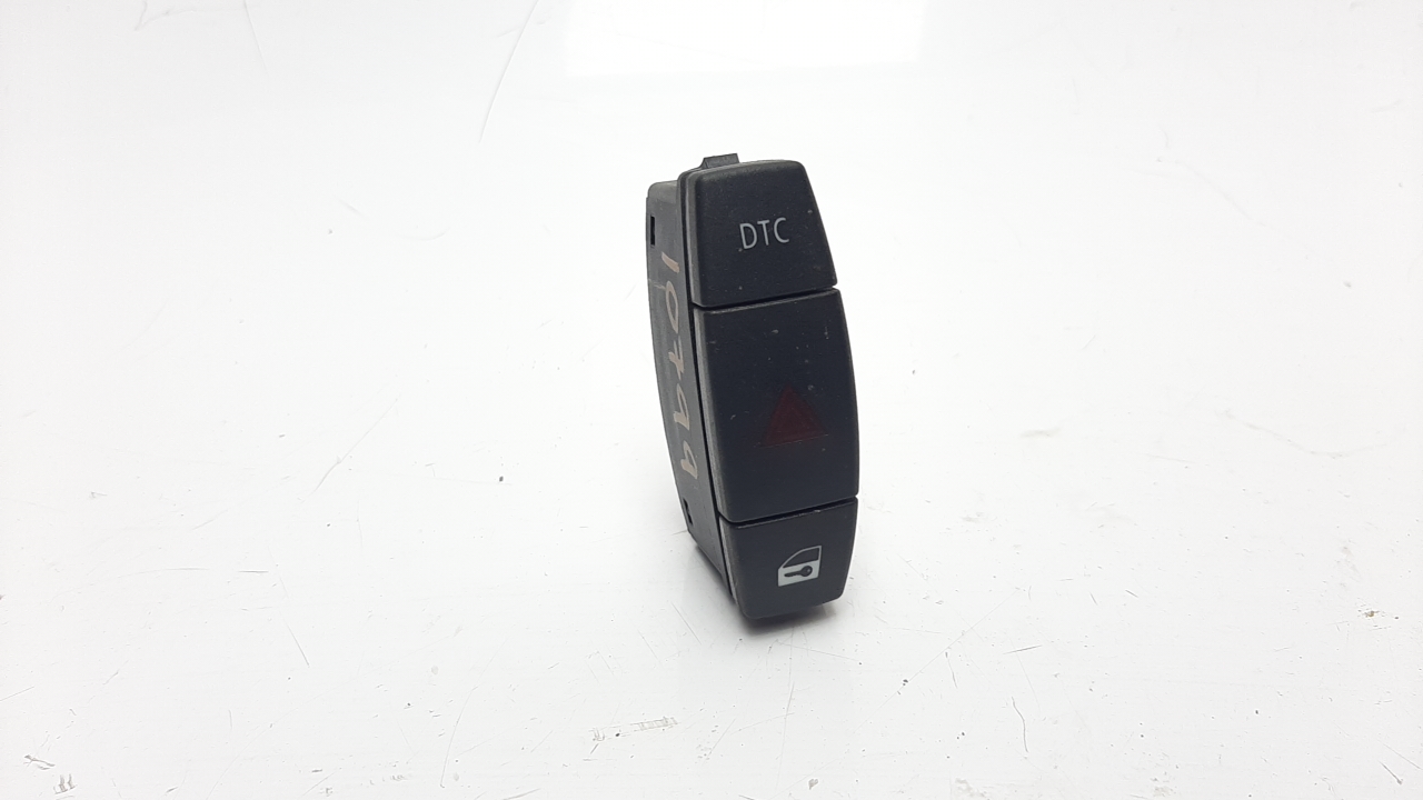 BMW 1 Series E81/E82/E87/E88 (2004-2013) Hazard button 61316945603 22809685