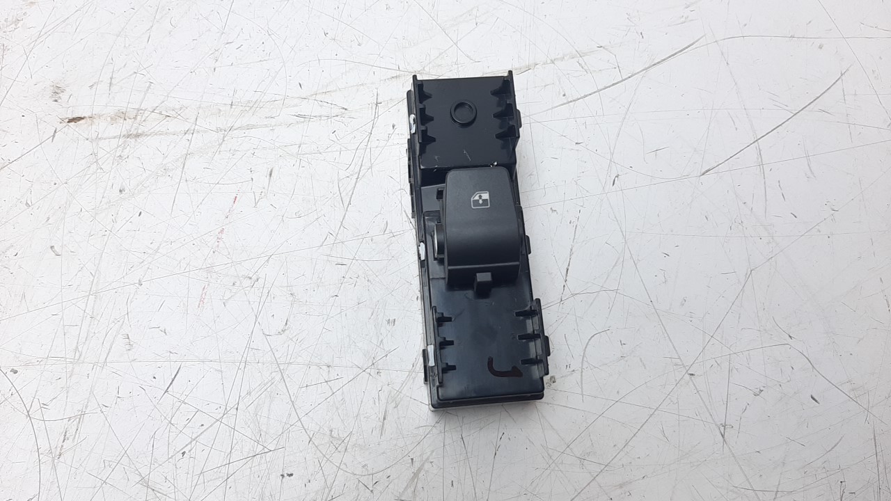 HYUNDAI i30 PD ( 3 generation) (2017-2024) Rear Right Door Window Control Switch 93581G3010 18376235