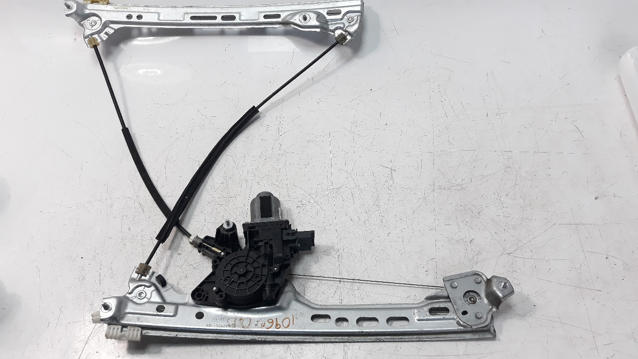 RENAULT Megane 3 generation (2008-2020) Front Right Door Window Regulator 807206746R 18368215