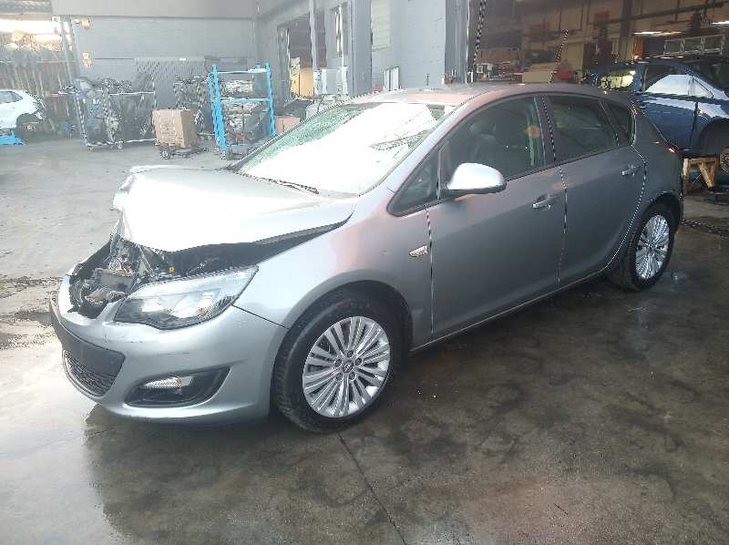 OPEL Astra J (2009-2020) Ступица передняя правая 13319483 18669904