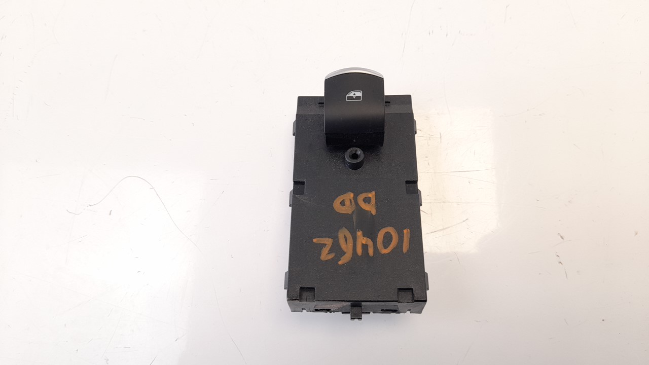 ALFA ROMEO Giulia 2 generation (2015-2024) Front Right Door Window Switch 1561092280 24033236