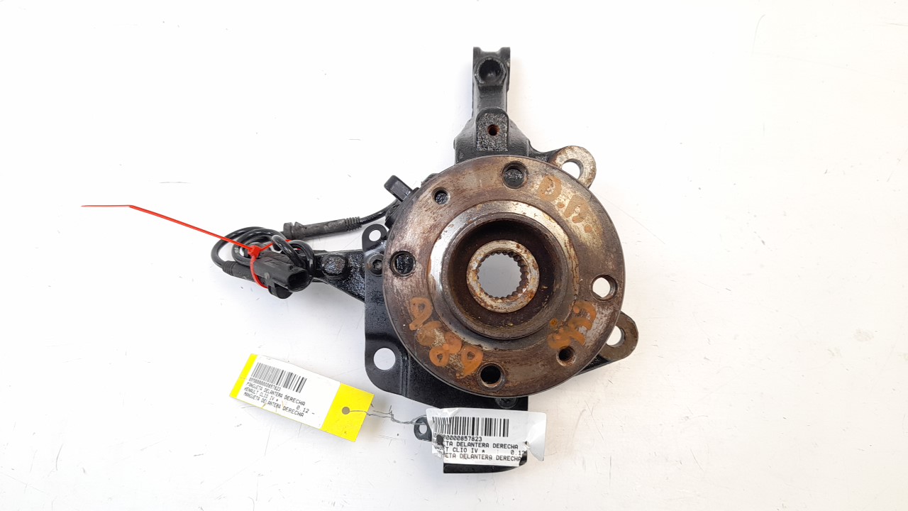 RENAULT Clio 3 generation (2005-2012) Front Right Wheel Hub 400152591R 18627631