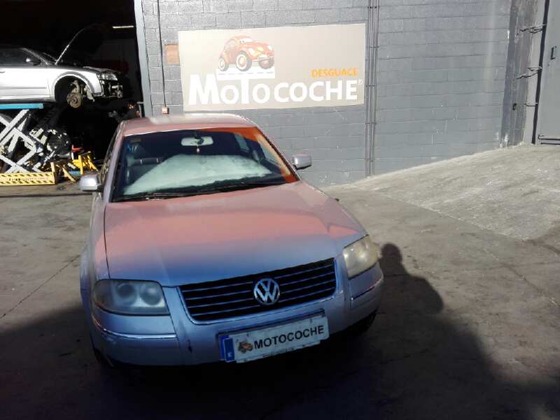 VOLKSWAGEN Passat B5 (1996-2005) Andre interiørdeler 3B1837114 18494067