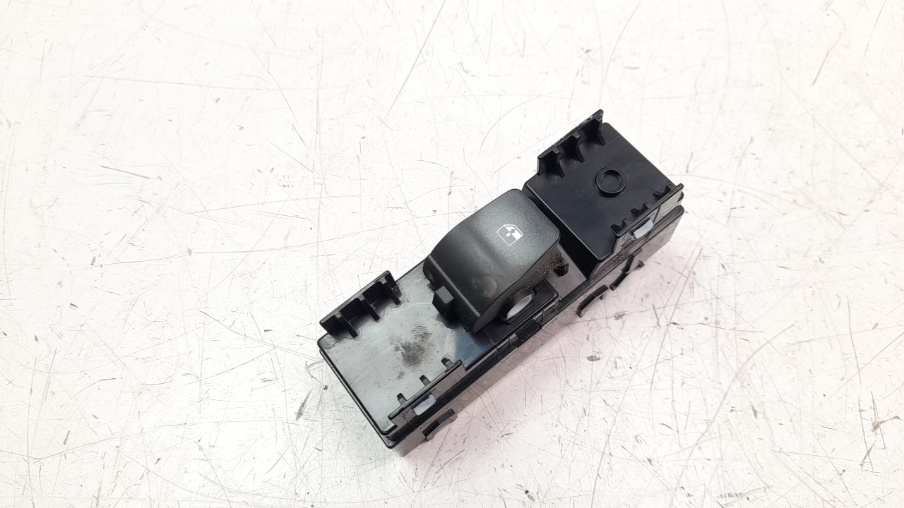 HYUNDAI i30 PD ( 3 generation) (2017-2024) Front Right Door Window Switch 93581G3010 18385189