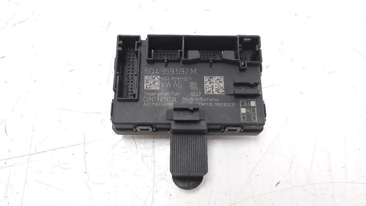 SEAT Leon 3 generation (2012-2020) Comfort Control Unit 5Q4959592M 22815740