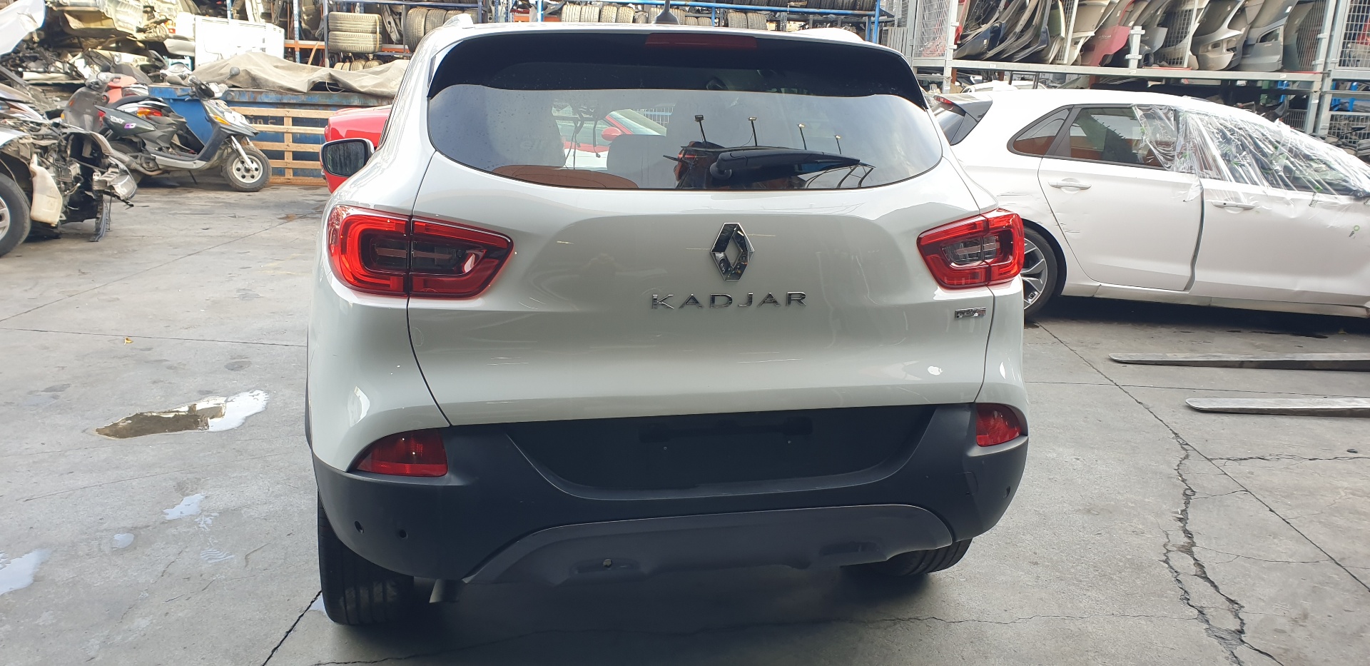 RENAULT Kadjar 1 generation (2015-2024) Galinių dešinių durų stiklo pakelėjas 827004EA0A 24050858