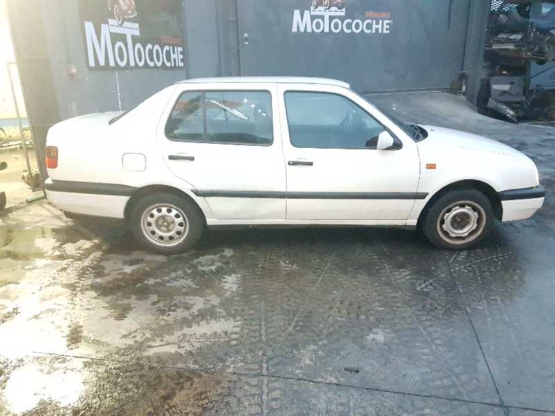 VOLKSWAGEN Golf 3 generation (1991-1998) Bakre höger dörrfönsterkontrollbrytare 1H0959855C 18582716