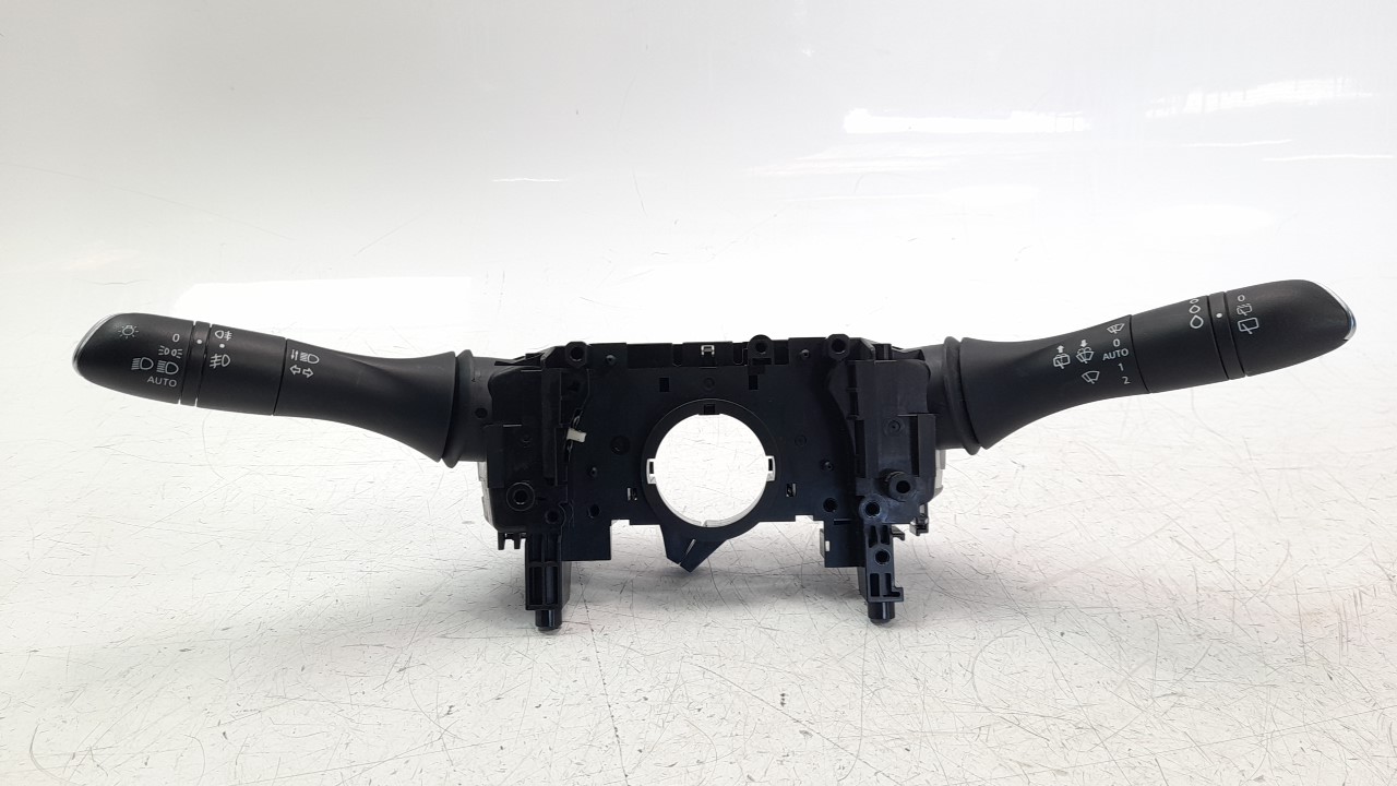 RENAULT Kadjar 1 generation (2015-2024) Переключатель кнопок 255678341R 18387052