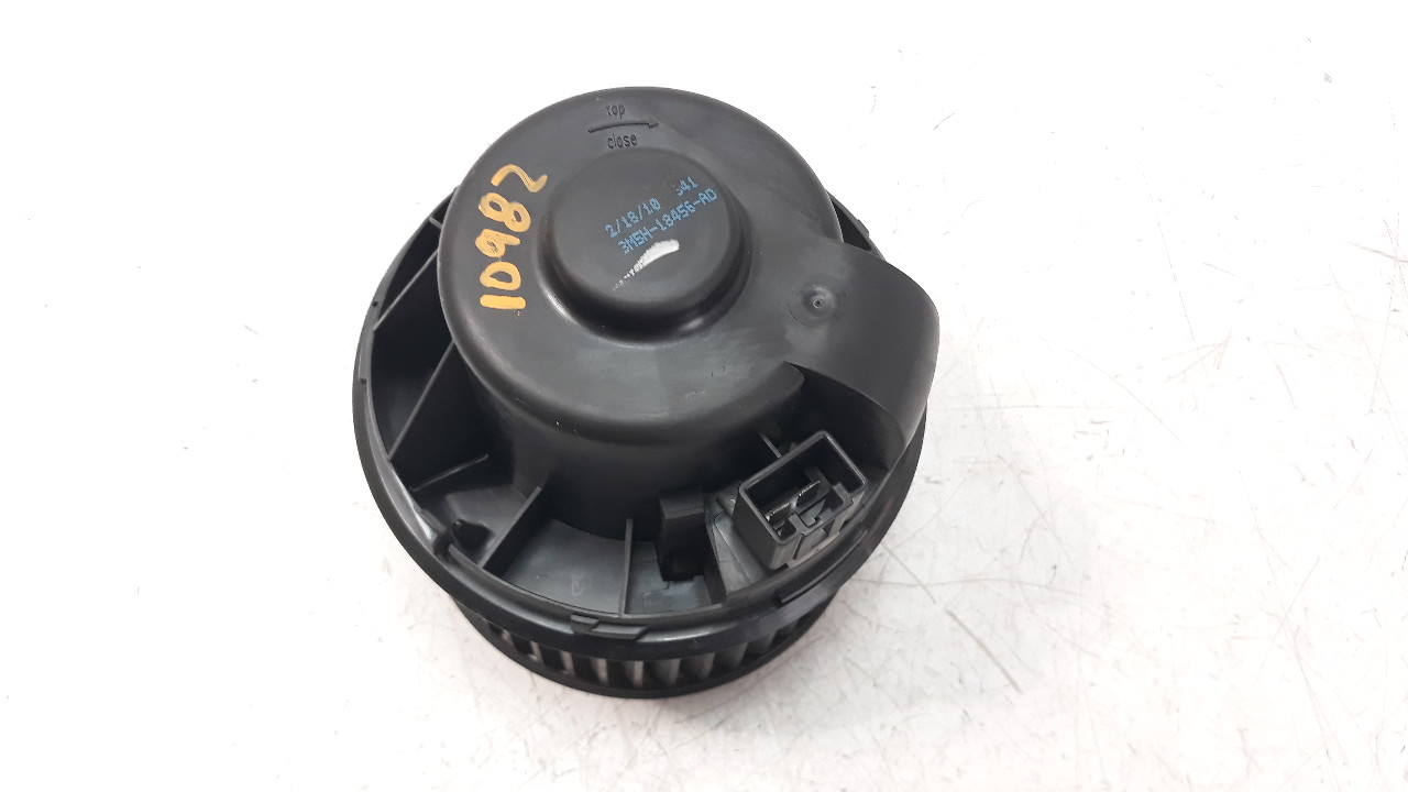 FORD Kuga 2 generation (2013-2020) Salono pečiuko varikliukas 3M5H18456AD, VHF810027 18371785