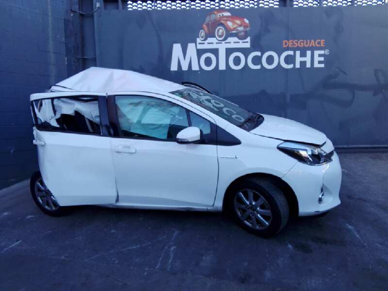 TOYOTA Yaris 3 generation (2010-2019) Інші частини інтер'єру 812600D070 18517100