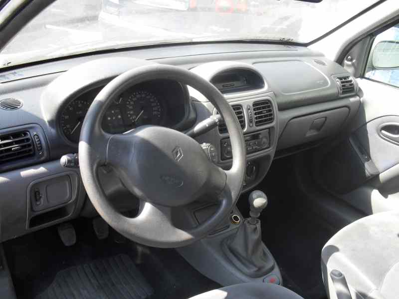 VAUXHALL Clio 2 generation (1998-2013) Motora vadības bloks 7700111205 18435979