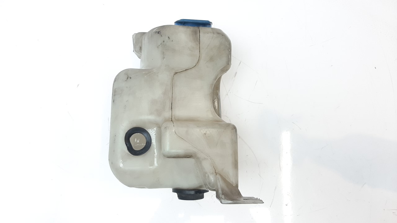 TOYOTA Leon 1 generation (1999-2005) Fönsterspolartank 8L0955453C 22841953