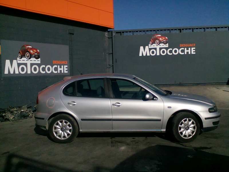 NISSAN Leon 1 generation (1999-2005) Priekšējo kreiso durvju ārējais rokturis 3B0837879A 18447990