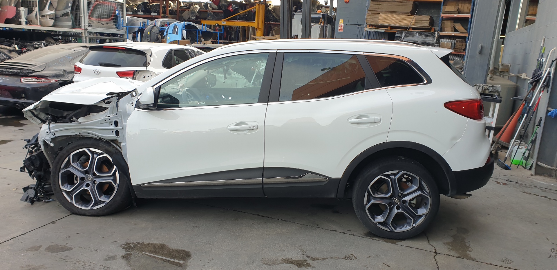 RENAULT Kadjar 1 generation (2015-2024) Galinių dešinių durų stiklo pakelėjas 827004EA0A 24050858