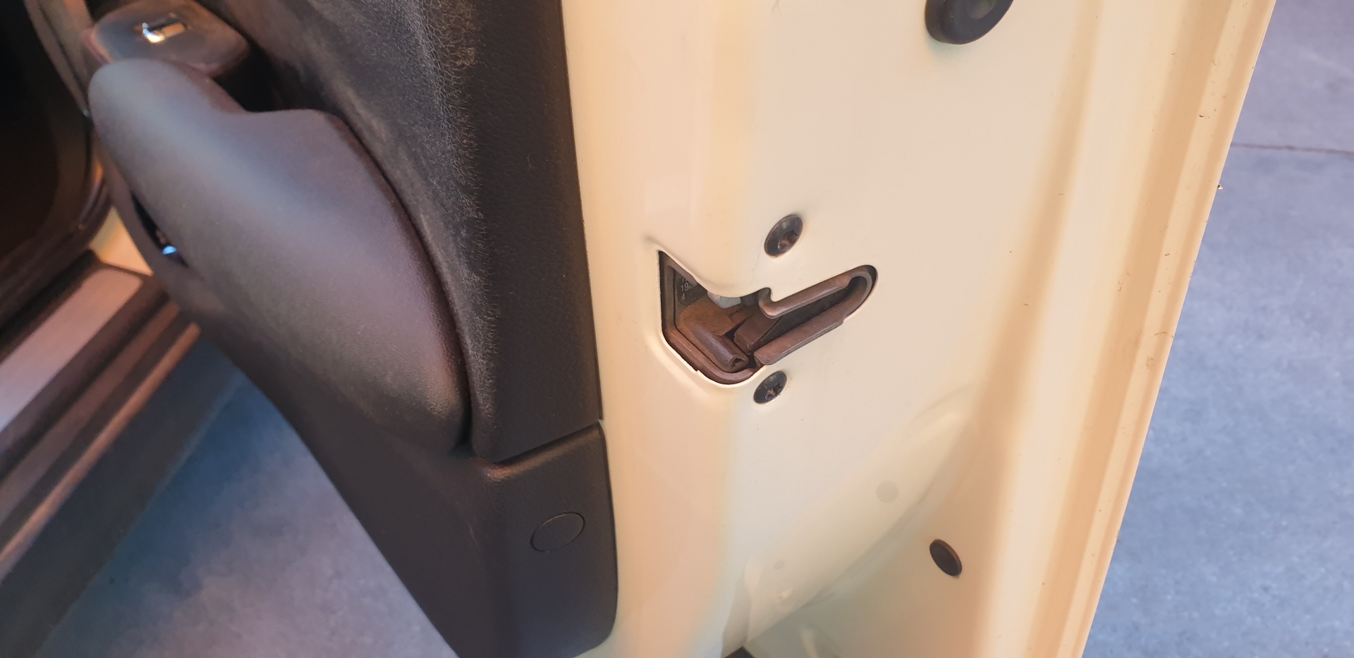 MINI Cooper R56 (2006-2015) Priekinių dešinių durų spyna 51217281934 22793412