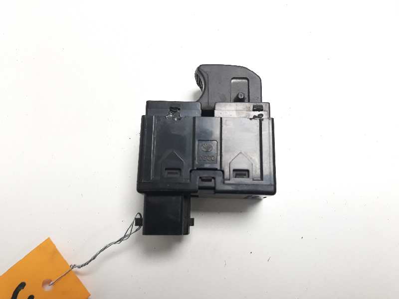 SSANGYONG Rexton Y200 (2001-2007) Rear Right Door Window Control Switch 96190777 18461116