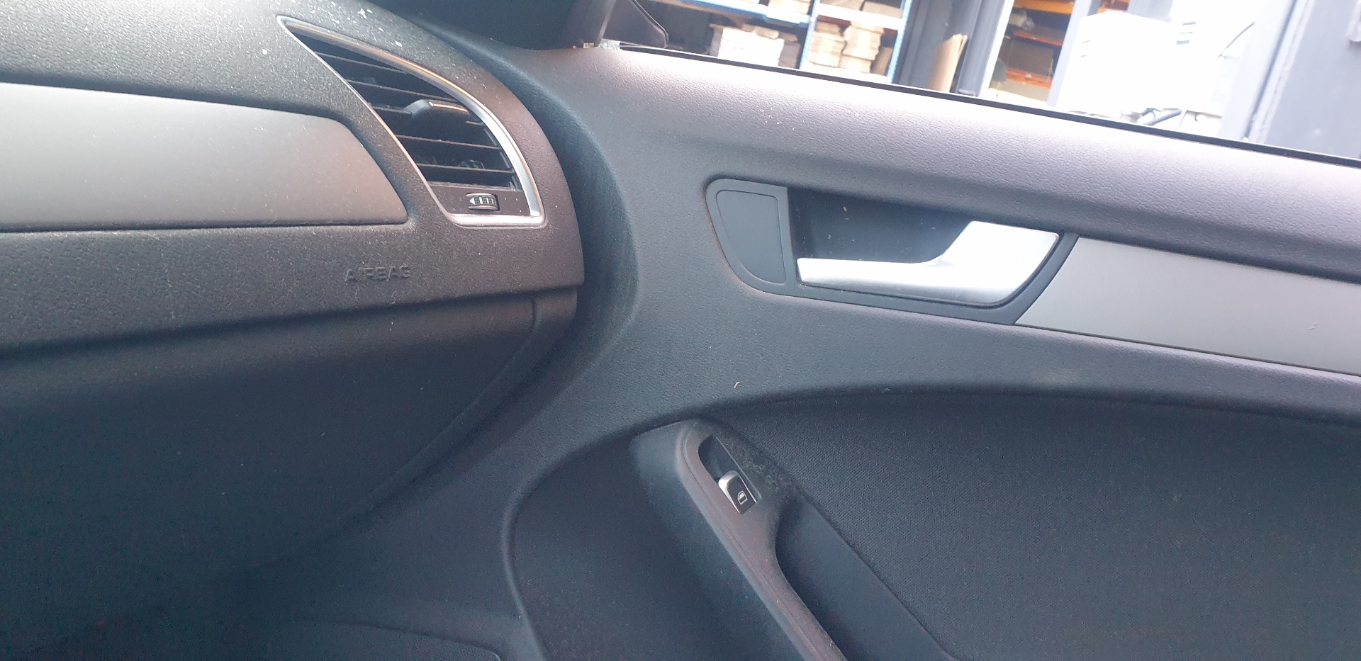 AUDI A4 B8/8K (2011-2016) Priekinių dešinių durų langų pakėlimo mygtukai 8K0959855B, IAF250037 23978733
