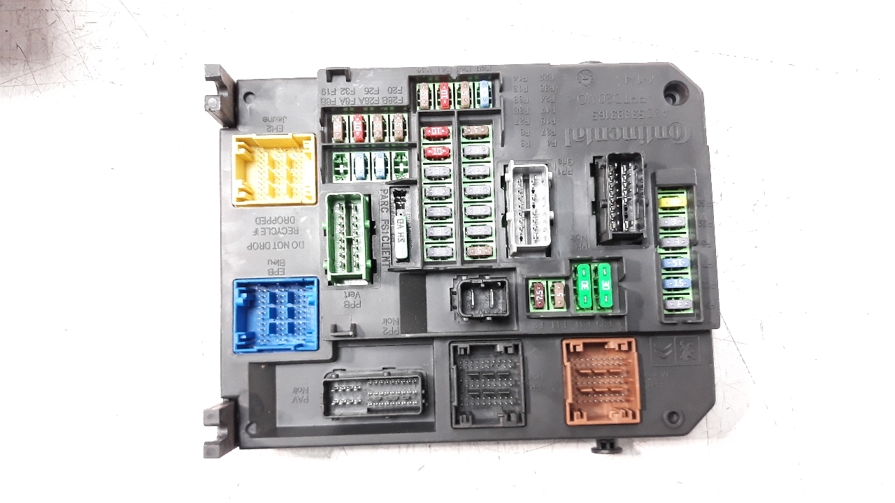 PEUGEOT 508 1 generation (2010-2020) Boîte à fusibles 9806687980 25919627