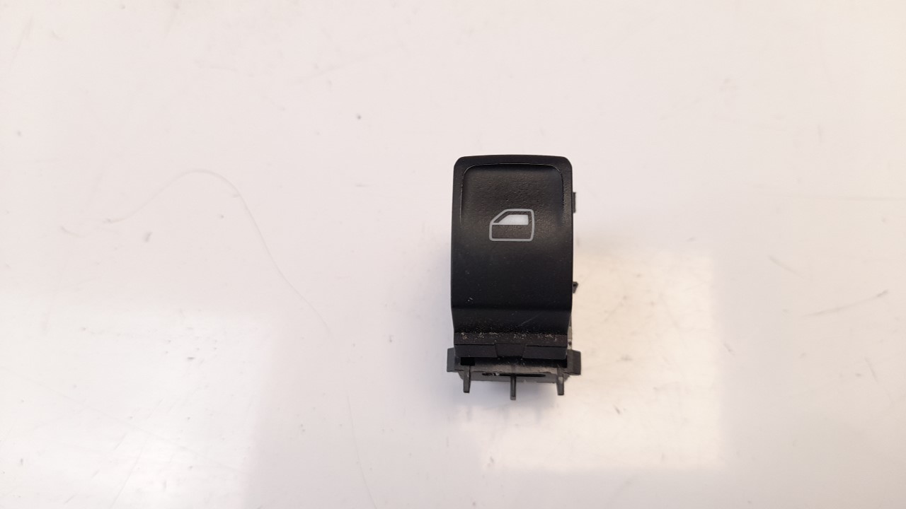 SEAT Leon 3 generation (2012-2020) Bagerste højre dør vindueskontrolkontakt 5G0959855A 18746353