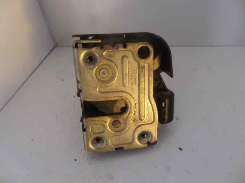 CITROËN Megane 1 generation (1995-2003) Front Right Door Lock 7701473172 18483165