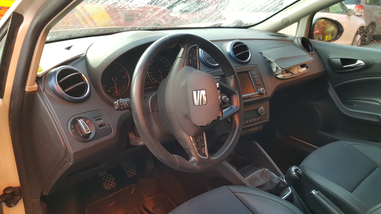 SEAT Ibiza 4 generation (2008-2017) Galinio dangčio (bagažinės) valytuvo varikliukas 6J3955711A 18769872