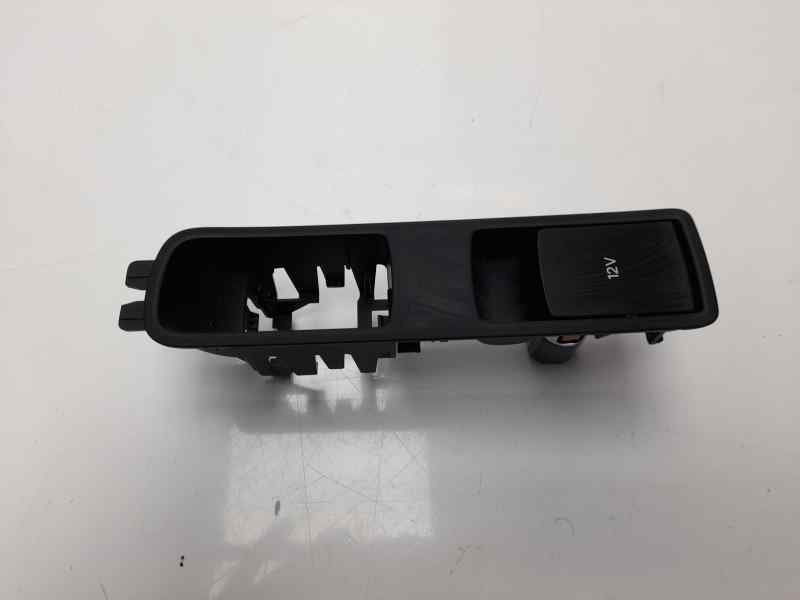 AUDI Q3 8U (2011-2020) Пепельница 8K0919343 18723077