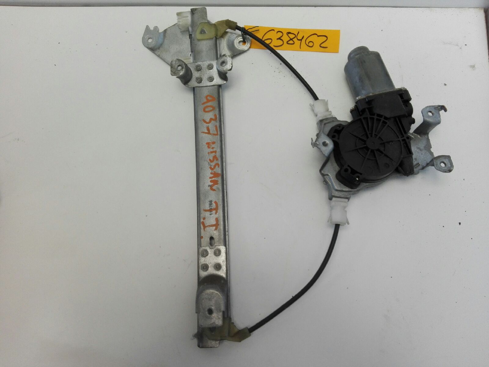 NISSAN Qashqai 1 generation (2007-2014) Galinių kairių durų stiklo pakelėjas 82701JD400 18522263