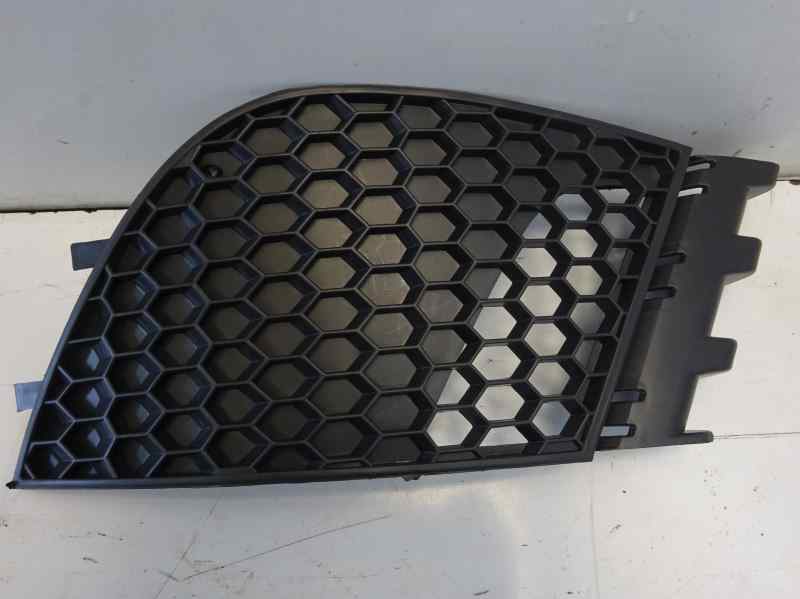 SEAT Cordoba 2 generation (1999-2009) Правая решетка переднего бампера 6L68536659B9, 107212216, ST0342123 23974703