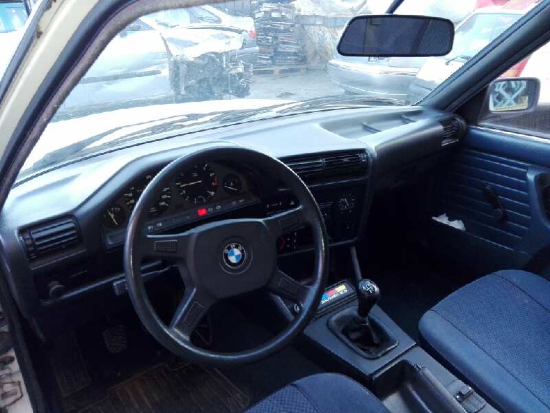 BMW 3 Series E30 (1982-1994) Vasen etuvarsi 18504539