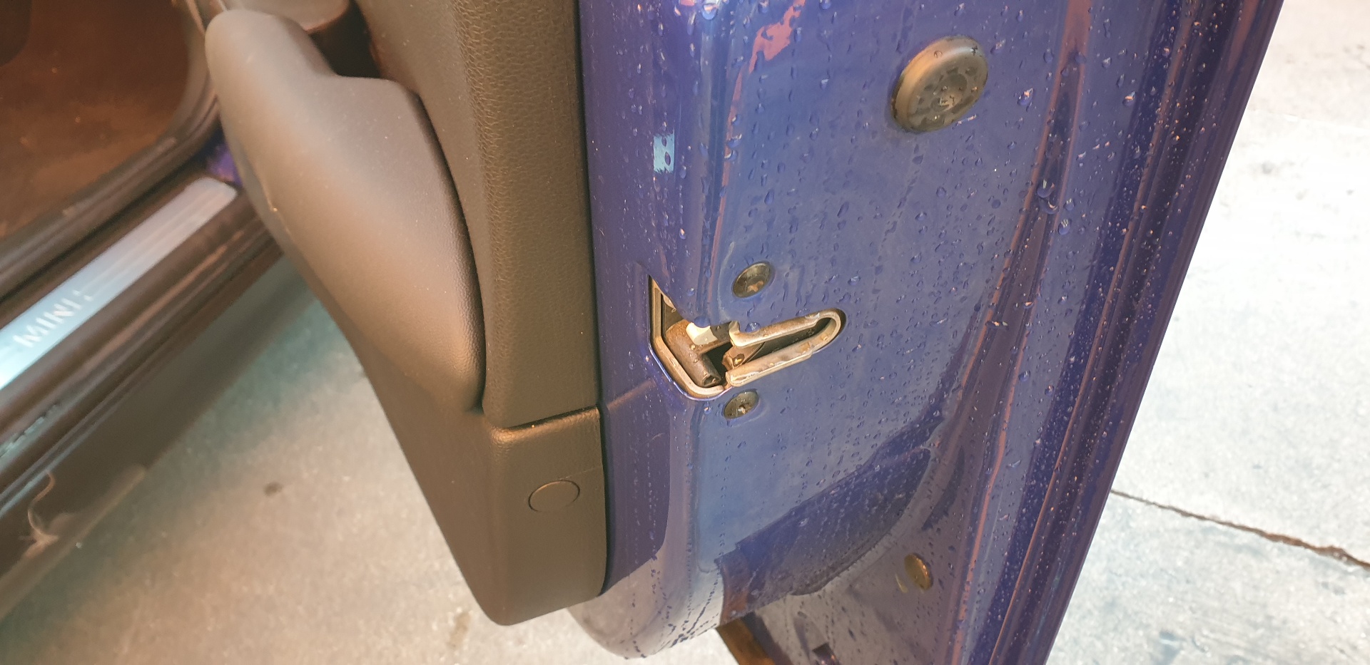 MINI Cooper R56 (2006-2015) Замок двери передний правый 51217281934 20607298