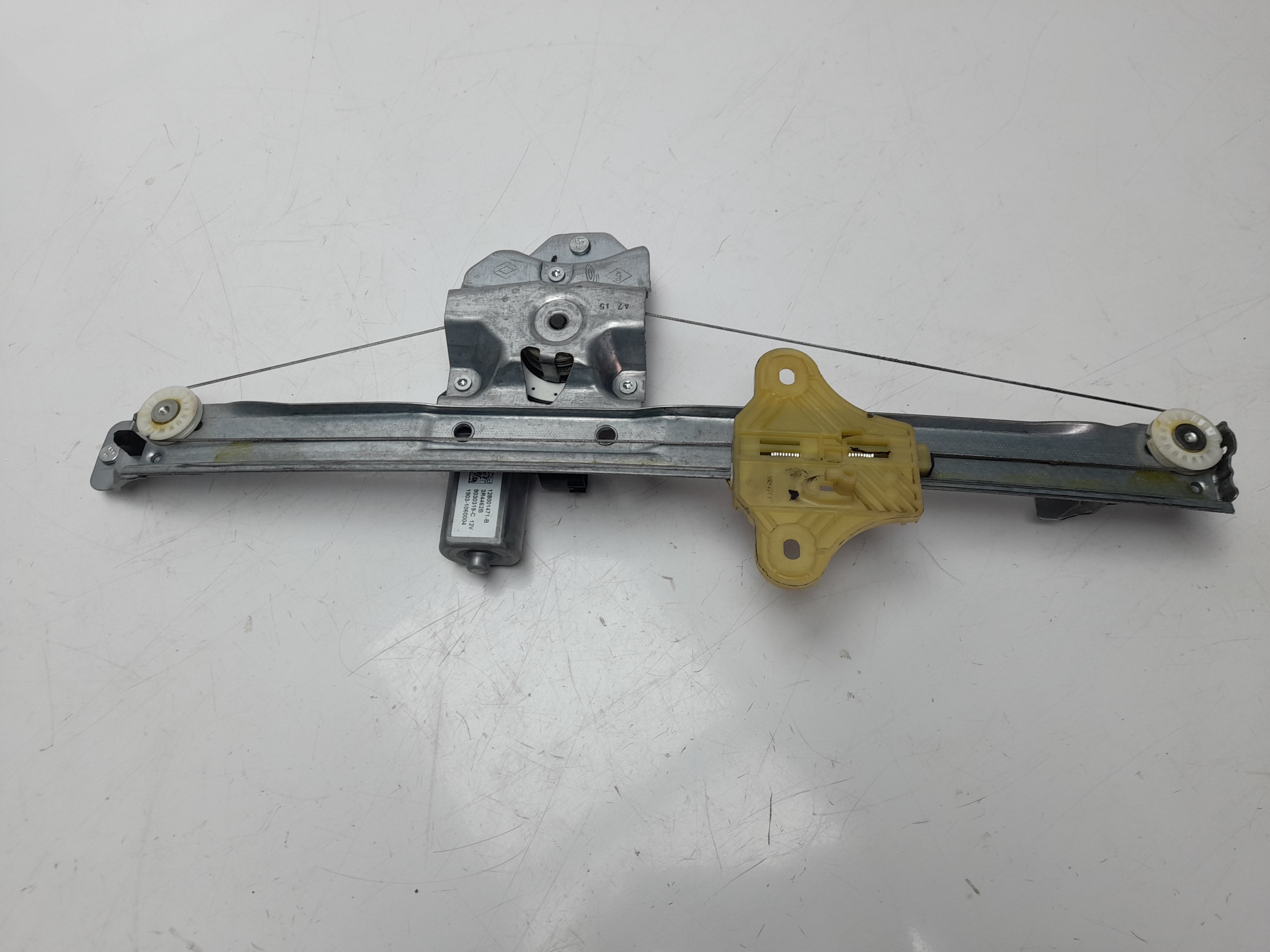 RENAULT Clio 4 generation (2012-2020) Front Right Door Window Regulator 807205569R 18676172