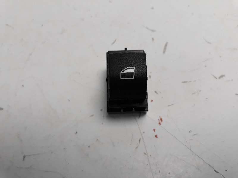 BMW 3 Series F30/F31 (2011-2020) Front Right Door Window Switch 920810702 24006630