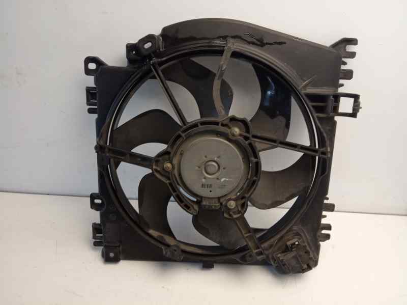 RENAULT Clio 2 generation (1998-2013) Difūzoriaus ventiliatorius 8200525991 18342060