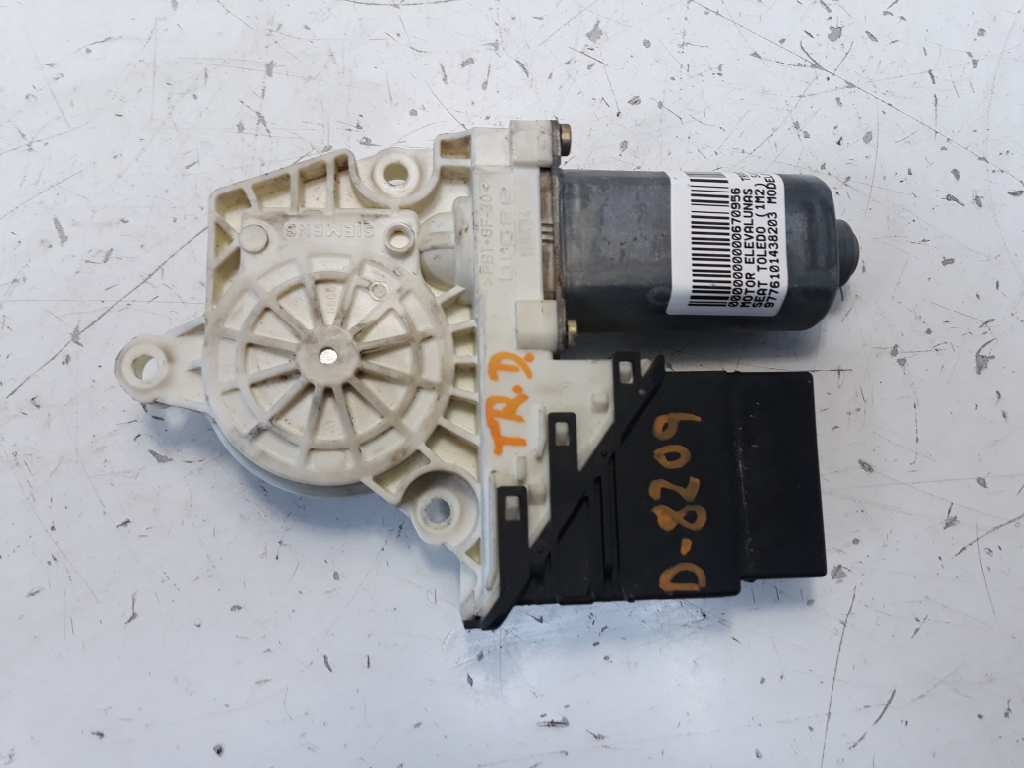 NISSAN Toledo 2 generation (1999-2006) Rear Right Door Window Control Motor 9776101438203 18534527