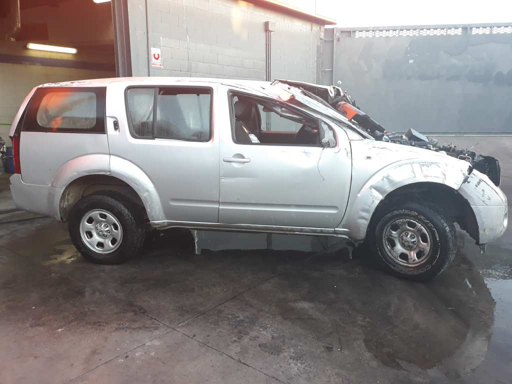 NISSAN Pathfinder R51 (2004-2014) Решетка радиатора 62310EB400 18609743