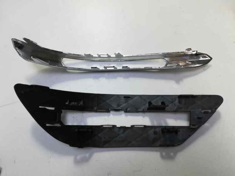 MERCEDES-BENZ C-Class W204/S204/C204 (2004-2015) Front Right Grill A2048802624, 107132433 23972413