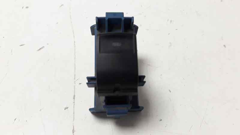 TOYOTA Avensis Rear Right Door Window Control Switch 8481005070 18668673