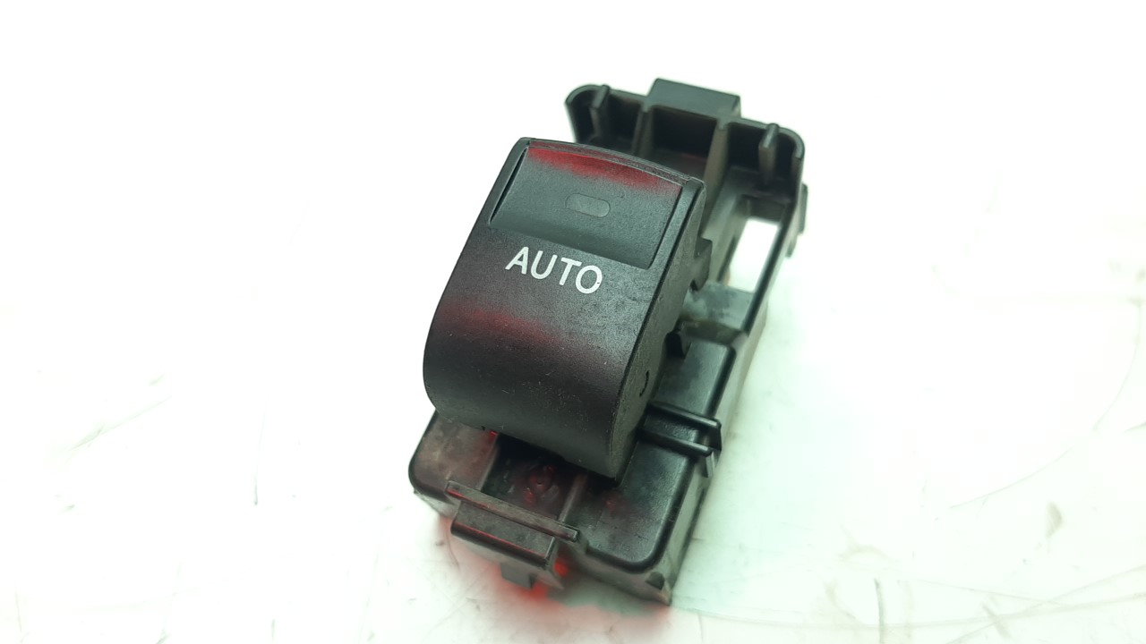 TOYOTA Land Cruiser 70 Series (1984-2024) Rear Right Door Window Control Switch 8481033120 24050449