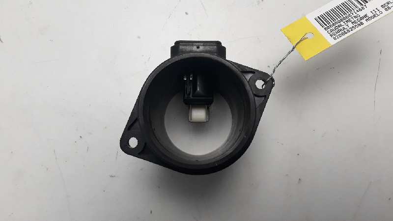 RENAULT Megane 3 generation (2008-2020) Mass Air Flow Sensor MAF 8200682558B 18557110