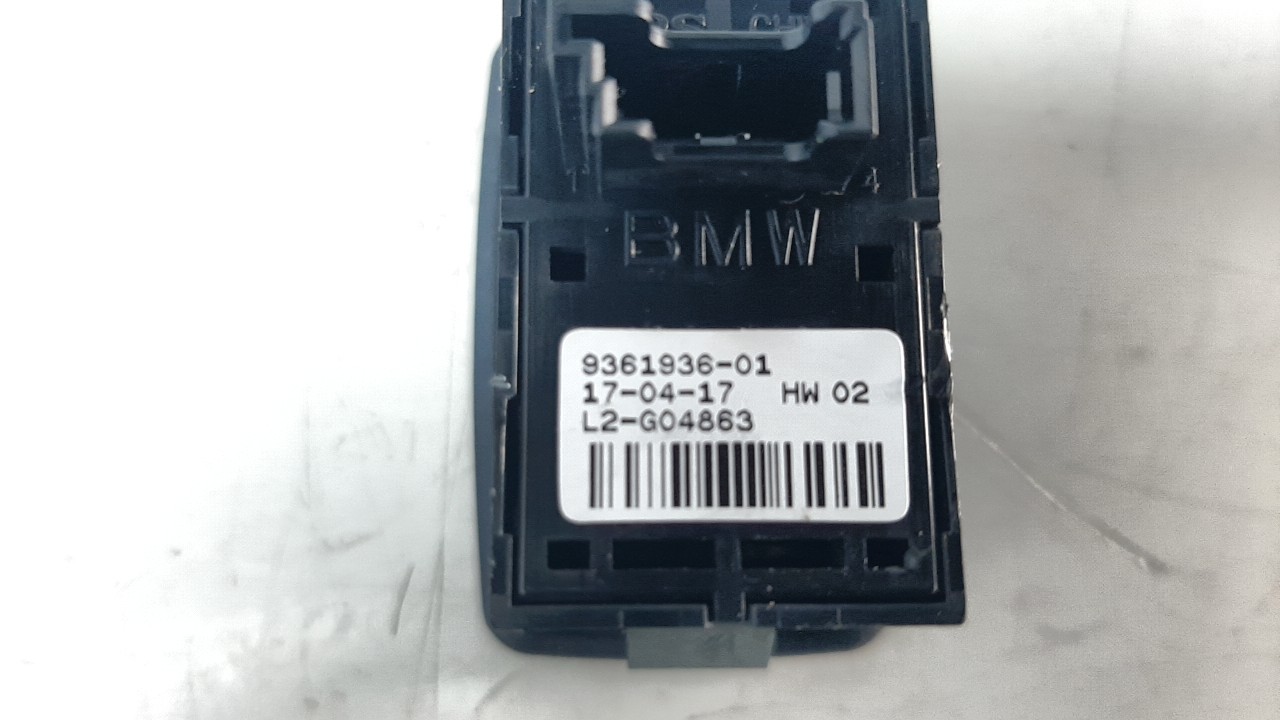 BMW 4 Series F32/F33/F36 (2013-2020) Rear Right Door Window Control Switch 920810603 25919636