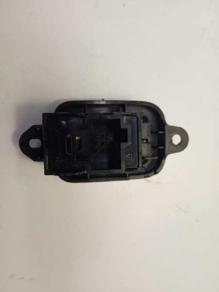 VOLVO V50 1 generation (2003-2012) Front Right Door Window Switch 30774162 18568787