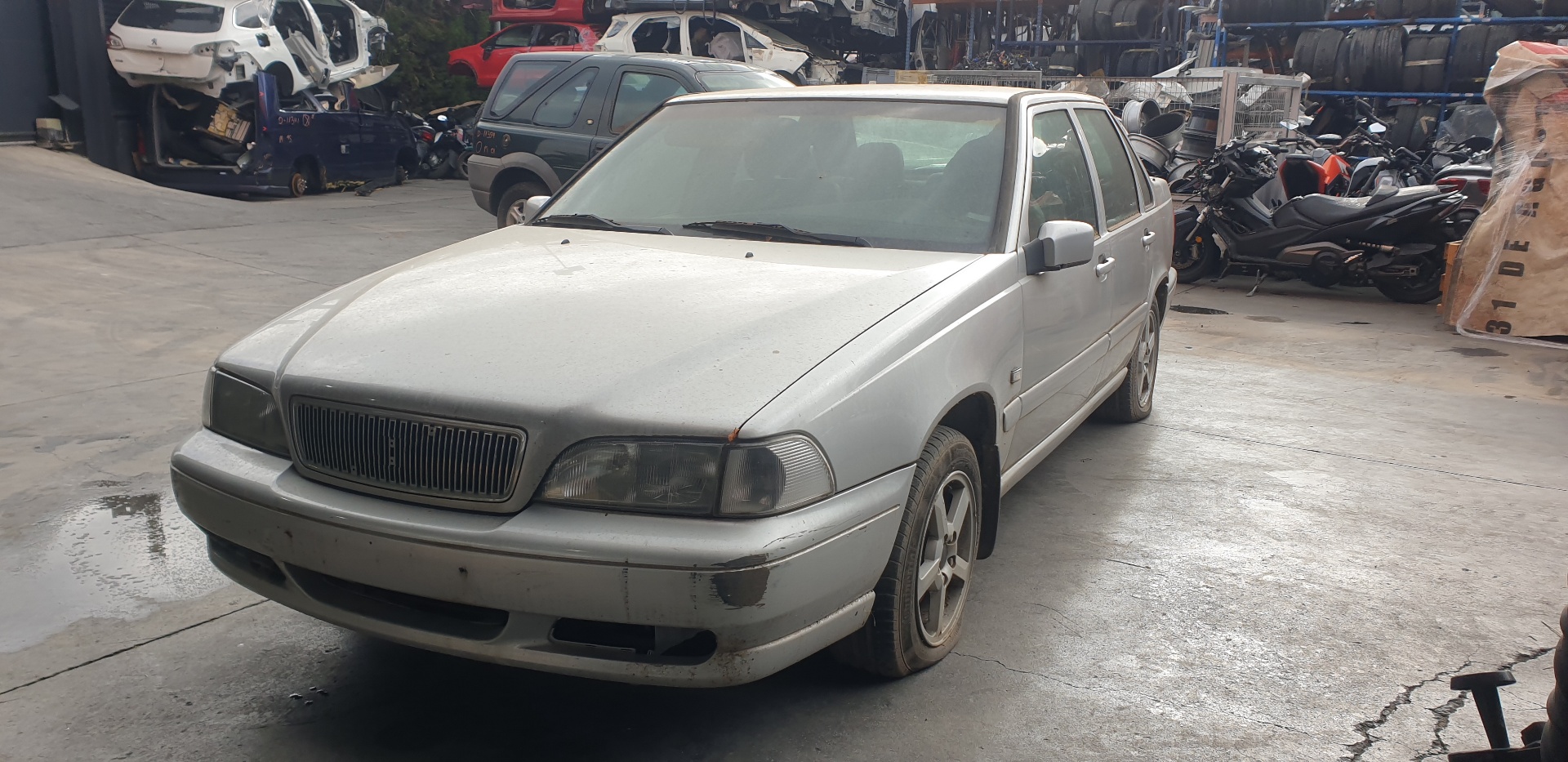 VOLVO 850 1 generation (1992-1997) Feu arrière droit 9151634 25403496