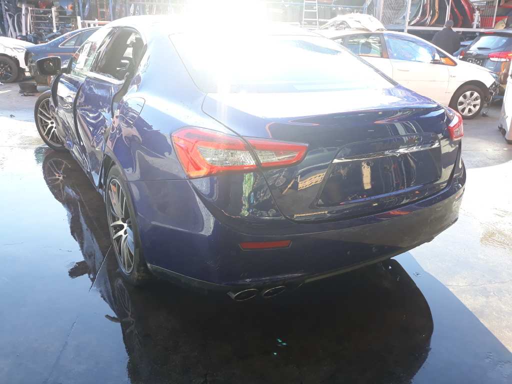 MASERATI Ghibli 3 generation (2013-2024) Priekšējo labo durvju logu pacēlājs 6700098150 18671458