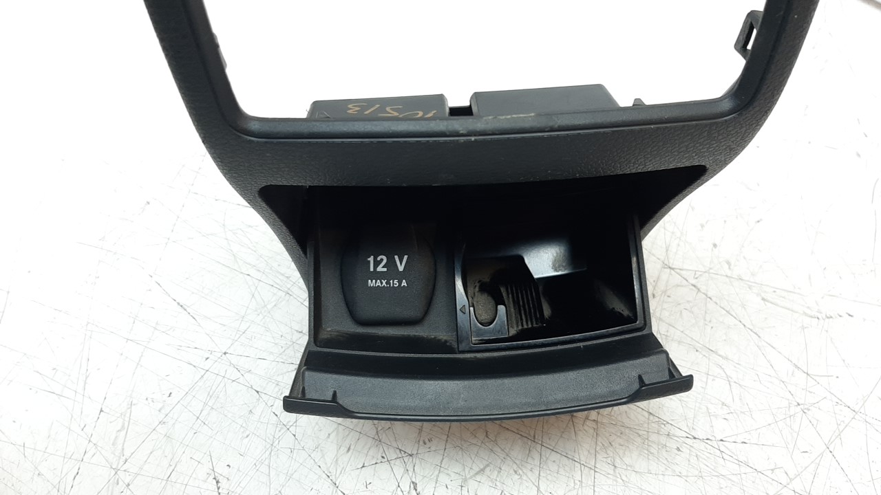 MERCEDES-BENZ GLA-Class X156 (2013-2020) Ashtray A1766801050 22840488