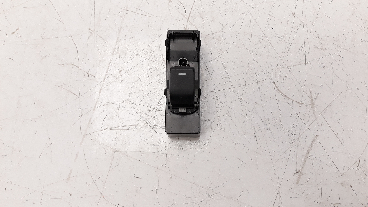 MAZDA 3 BM (2013-2019) Кнопка стеклоподъемника передней правой двери KD3566370 24033112