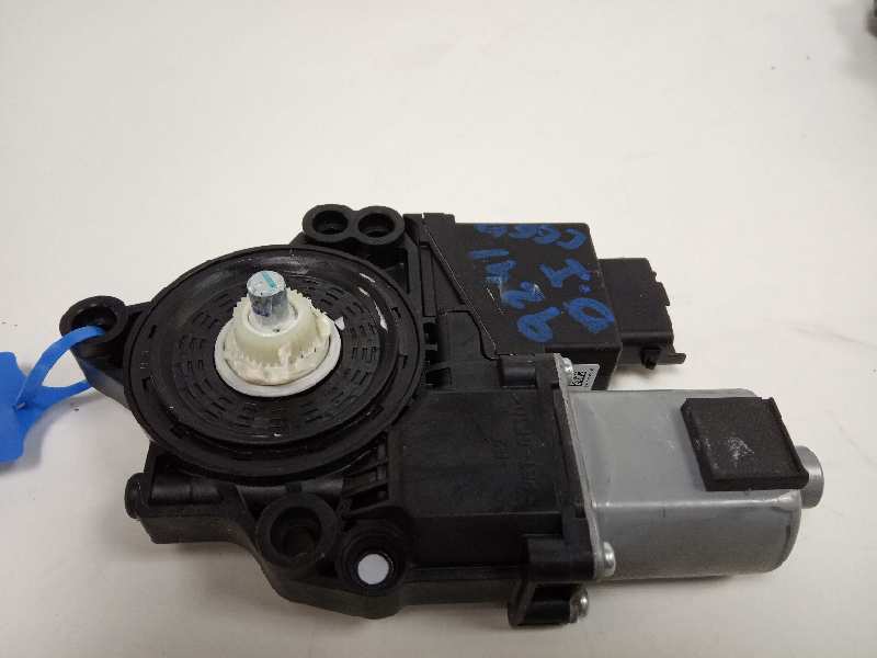 KIA Cee'd 2 generation (2012-2018) Front Left Door Window Regulator Motor 82450A2010 18556337