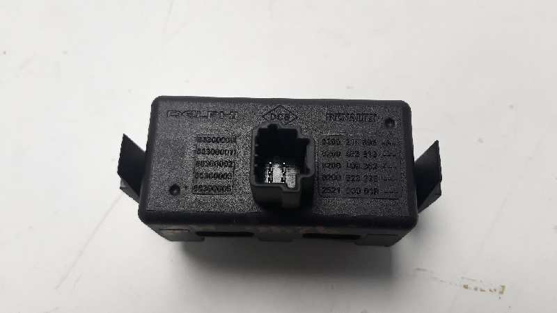 RENAULT Megane 3 generation (2008-2020) кнопка опасности 8200214896A 18557084