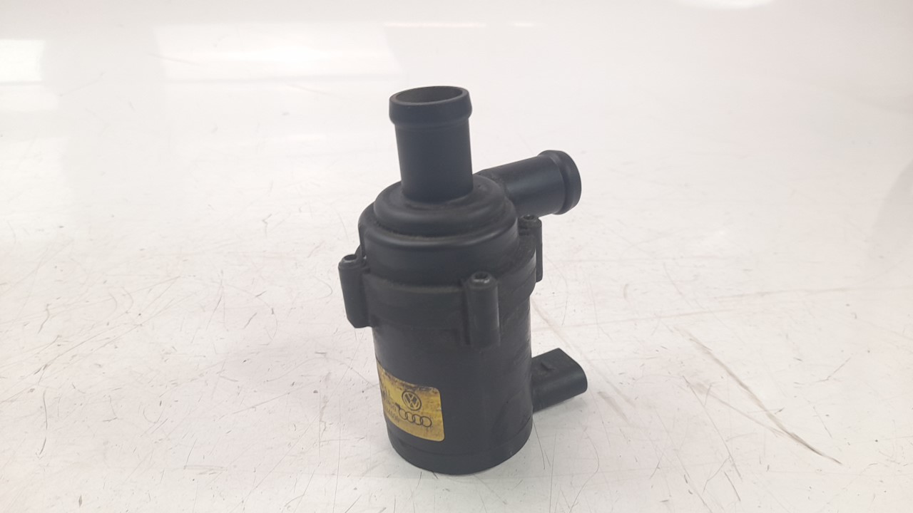 AUDI Q7 4L (2005-2015) Water Pump 7L0965561L 18793562