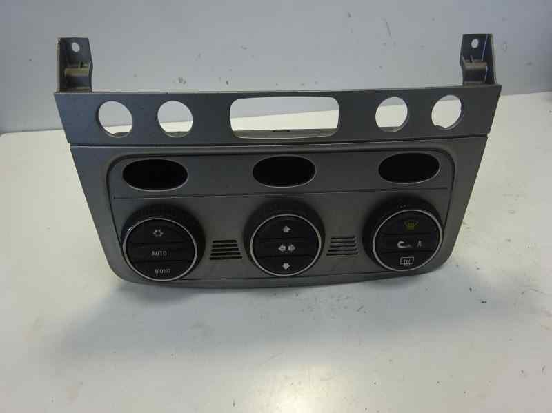 NISSAN 147 2 generation (2004-2010) Unitate de control al climei 01560513690 18497194