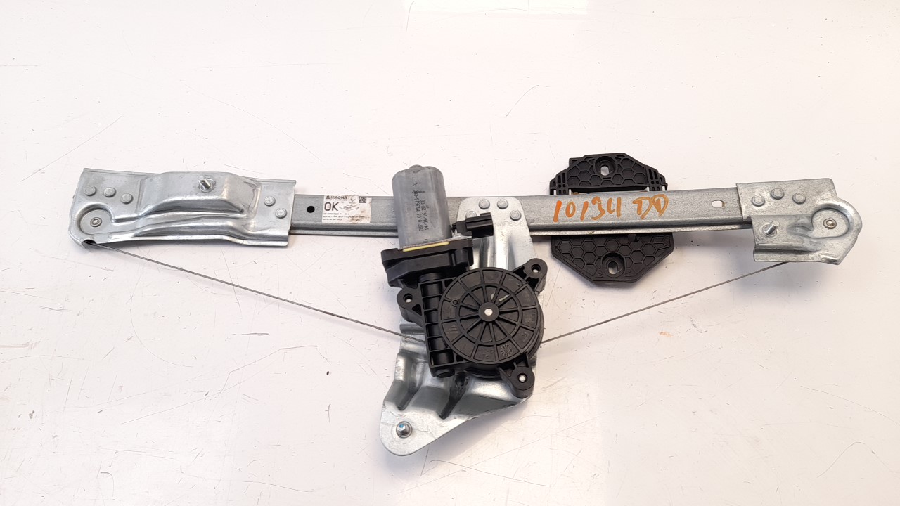 DACIA Sandero 2 generation (2013-2020) Front Right Door Window Regulator 807209299 22801863